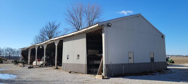 1715 S 1225 E, House other with 3 bedrooms, 2 bathrooms and null parking in Loogootee IN | Image 26