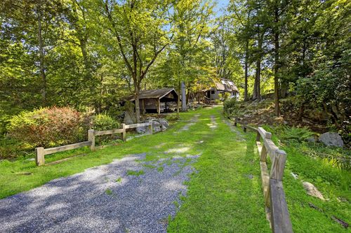 41 Winston Ln, Garrison, NY, 10524-7406 | Card Image