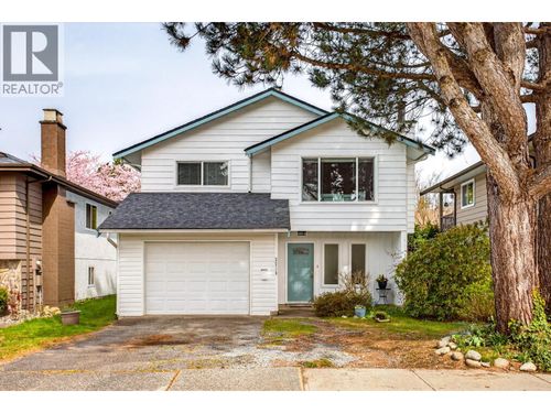 3219 Harwood Avenue, Coquitlam, BC, V3E1T7 | Card Image