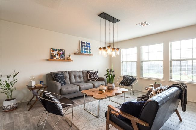 5511 Apple Orchard Ln, House other with 3 bedrooms, 3 bathrooms and 1 parking in Austin TX | Image 4