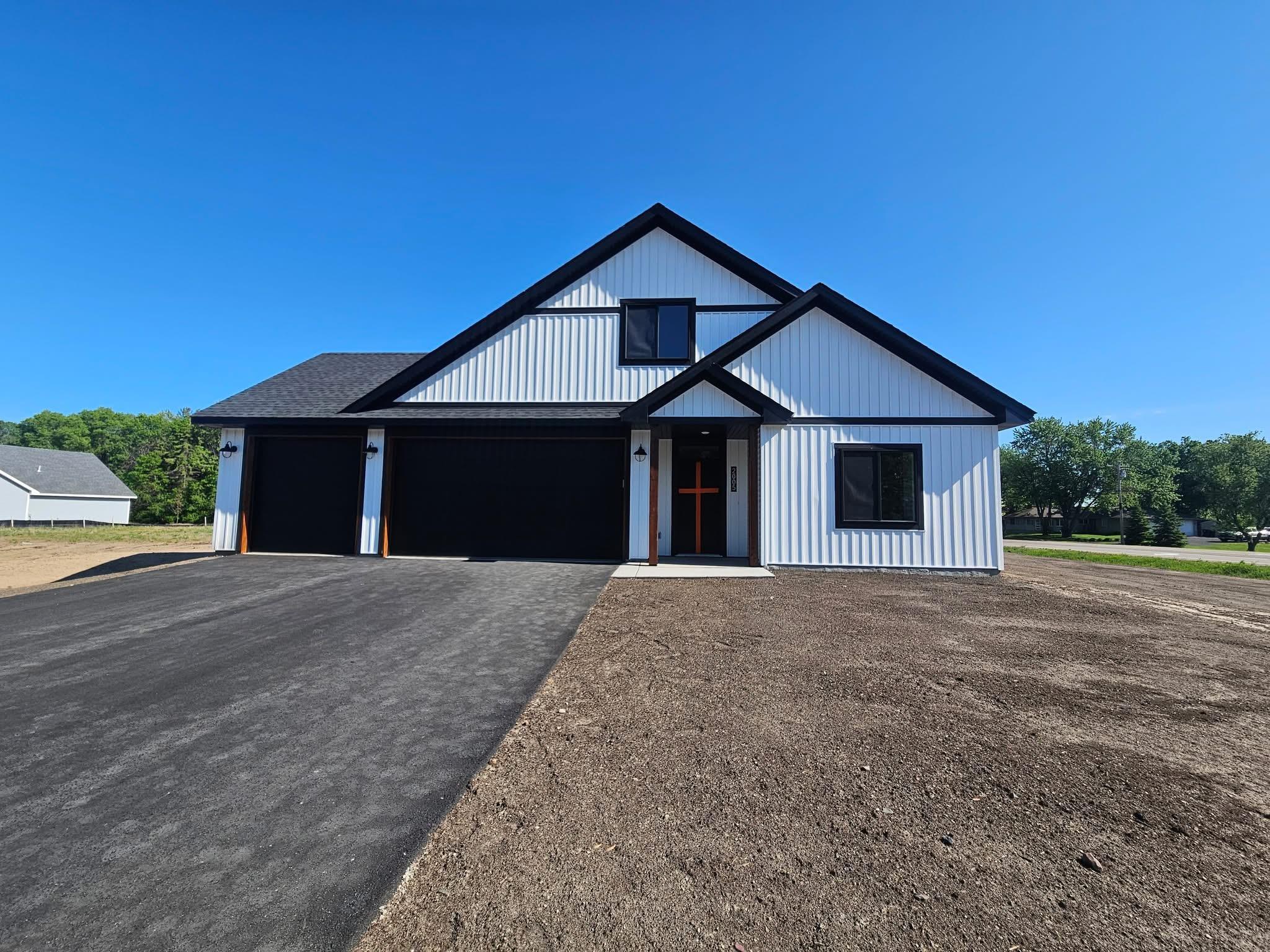 153rd Ln, Andover, MN 55304