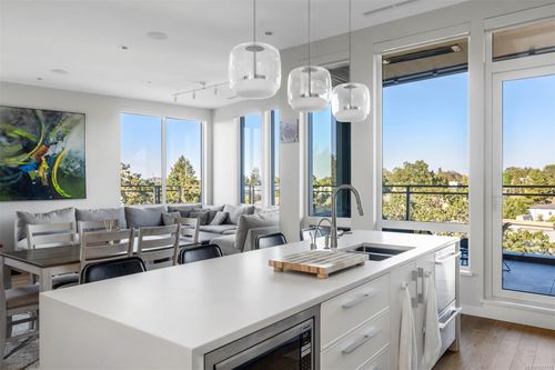 601-1201 Fort St, Victoria, BC, V8V0G1 | Card Image