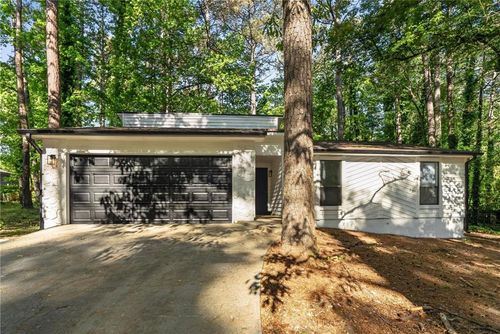 3208 Berrong Way, Stone Mountain, GA, 30087-4007 | Card Image