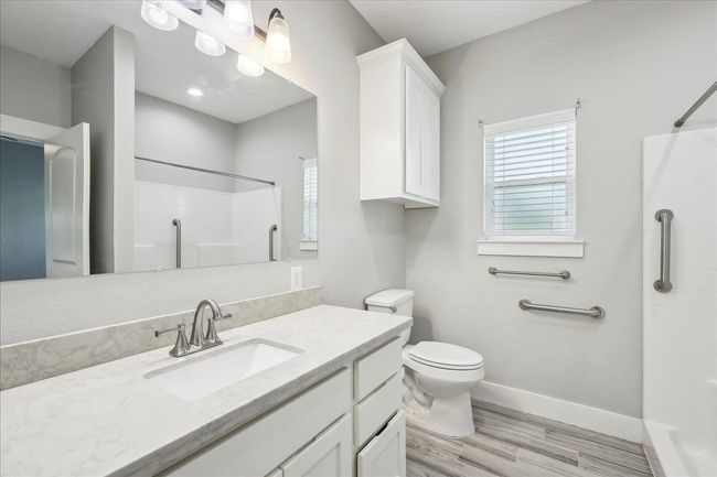 135 Private Road 8142, House other with 2 bedrooms, 2 bathrooms and null parking in Buna TX | Image 17
