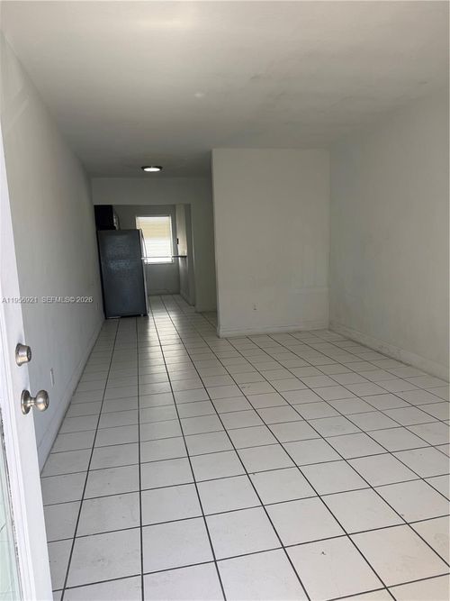 apt-28-7300 Harding Ave, Miami Beach, FL, 33141-2738 | Card Image