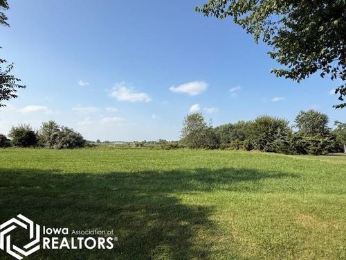 1839 249th St, Mount Pleasant, IA, 52641-8201 | Card Image