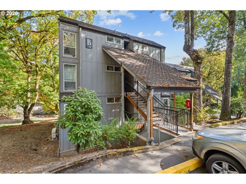 6-100 Kerr Pkwy, Lake Oswego, OR, 97035-1507 | Card Image