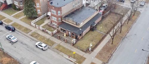 8302 S Carpenter St, Chicago, IL, 60620-3129 | Card Image