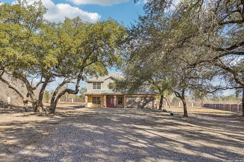 301 County Road 6862, Natalia, TX, 78059-2575 | Card Image