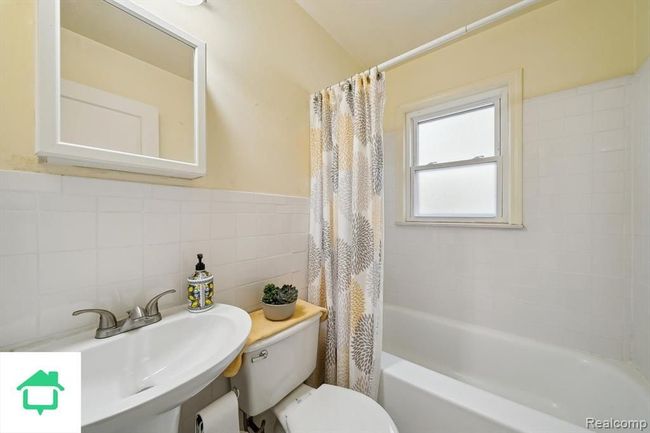 5927 Lathers St, House other with 3 bedrooms, 1 bathrooms and null parking in Garden City MI | Image 8