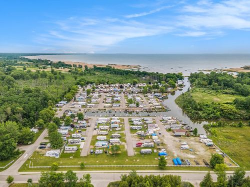 831 Main, Unit 212 Street, Au Gres, MI, 48703 | Card Image