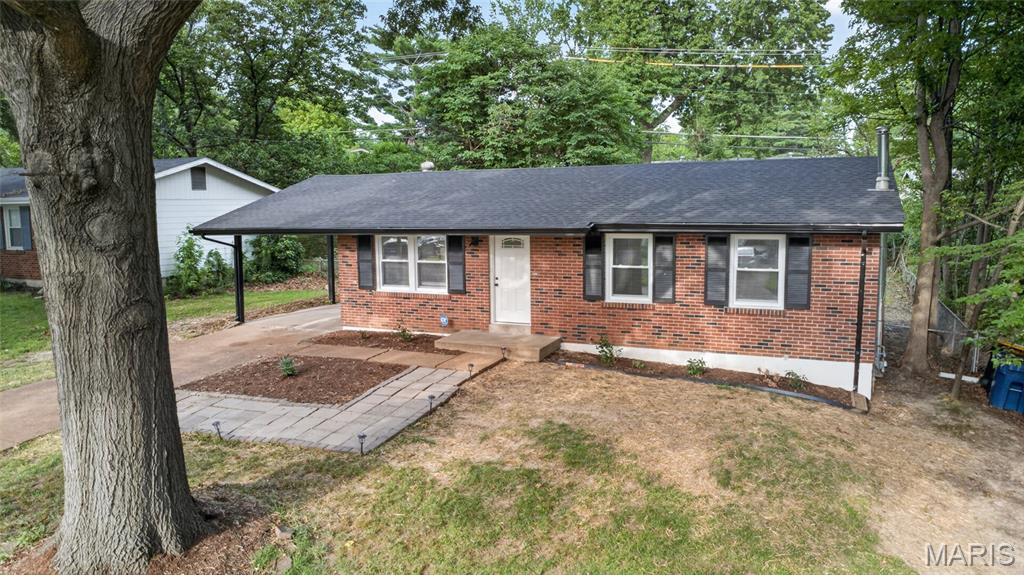 Residential in Dellwood 3