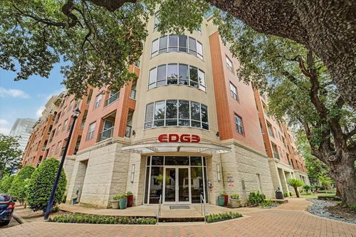 124-300 St Joseph Pkwy, Houston, TX, 77002-8611 | Card Image