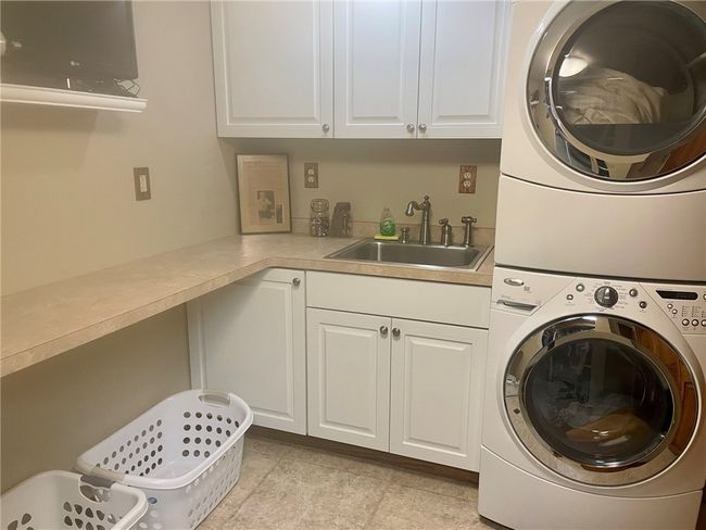 Isnt this great...efficient space! and there is a full bathroom right next door | Image 12