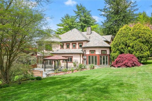 99 Moseman Ave, Katonah, NY, 10536-3330 | Card Image