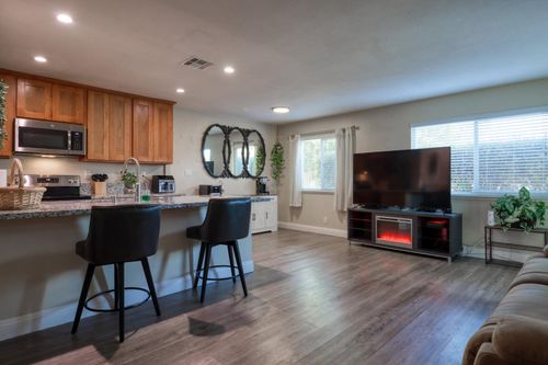 2-5615 Revelstok Dr, Sacramento, CA, 95842-3165 | Card Image