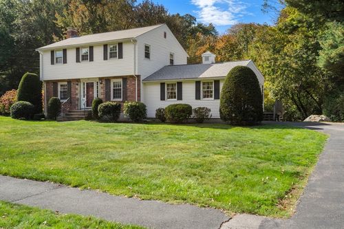 26 Garden Pkwy, Norwood, MA, 02062-1725 | Card Image