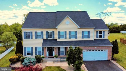 5 Camelot Way, Harleysville, PA, 19438-2910 | Card Image