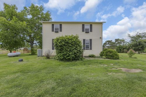 7865 Pleasantville Rd Ne, Thornville, OH, 43076-8704 | Card Image