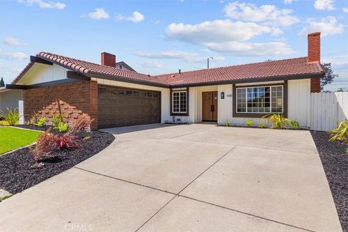 9385 Thyme Ave, Fountain Valley, CA, 92708-1445 | Card Image