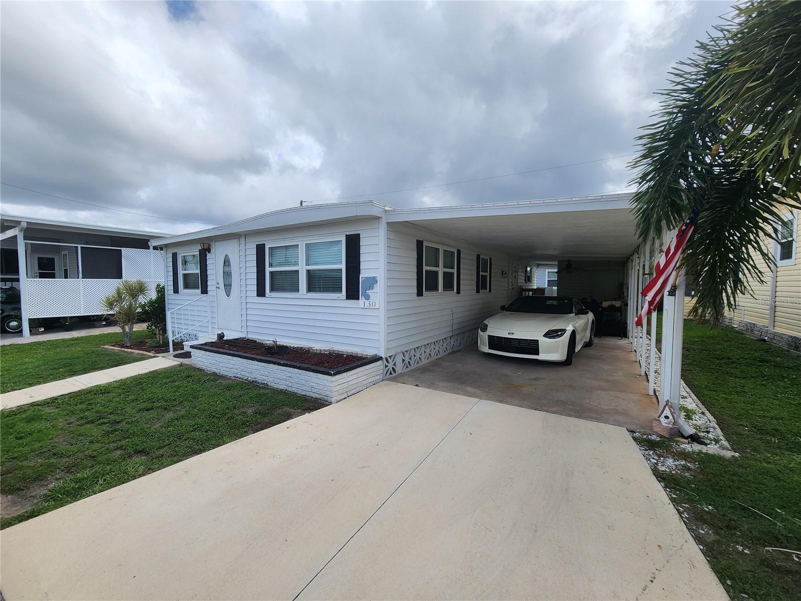 Residential in PALMETTO 2