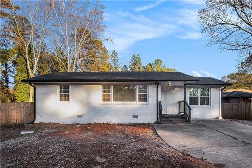 2105 Fellowship Rd, Tucker, GA, 30084-4608 | Card Image