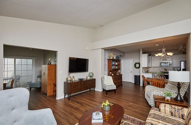 UNIT-1302 - 280 S 79 Th St, Condo with 2 bedrooms, 2 bathrooms and null parking in West Des Moines IA | Image 6