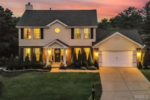 15 Mcclay Crossing Dr, Saint Peters, MO, 63376-7583 | Card Image