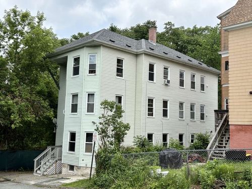 37 Green Hill Pkwy, Worcester, MA, 01605-3787 | Card Image