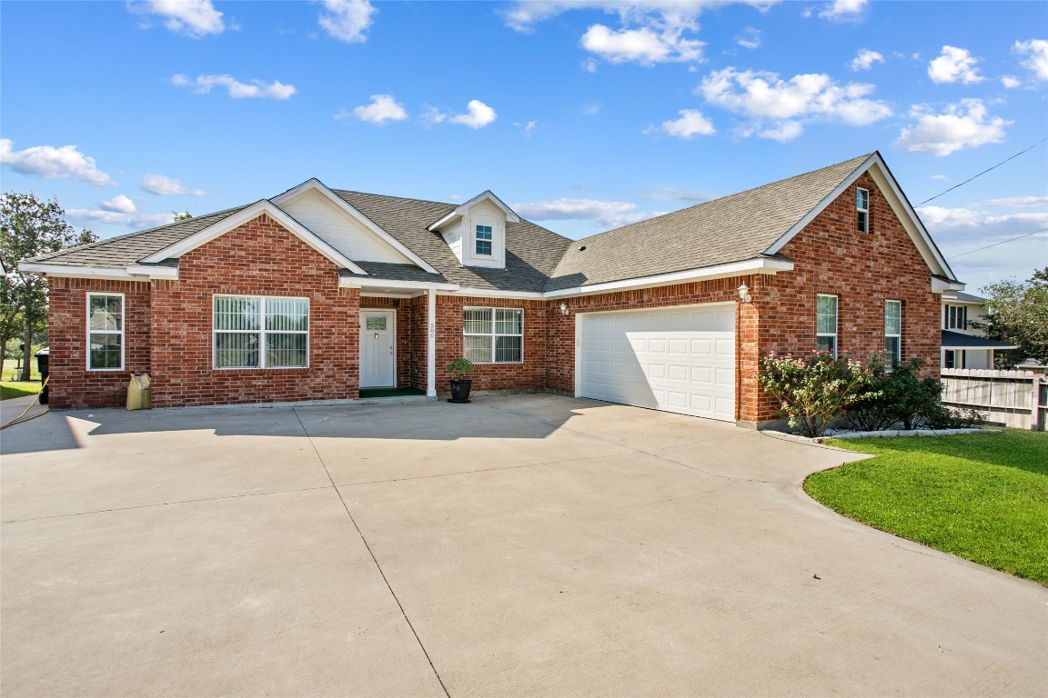 Acorn St, Giddings, TX 78942