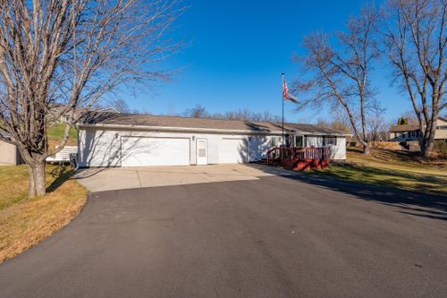 2605 N Nokomis Ne, Alexandria, MN, 56308 | Card Image