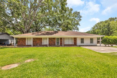 1320 Sally Dr, Picayune, MS, 39466-5418 | Card Image