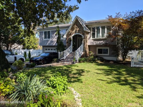 23 Layton Ave, Pine Beach, NJ, 08741-1423 | Card Image