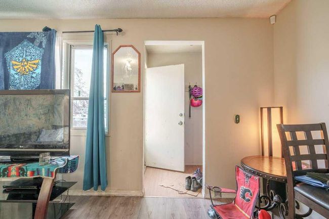 87 Penworth Close Se, Home with 3 bedrooms, 1 bathrooms and 1 parking in Calgary AB | Image 8