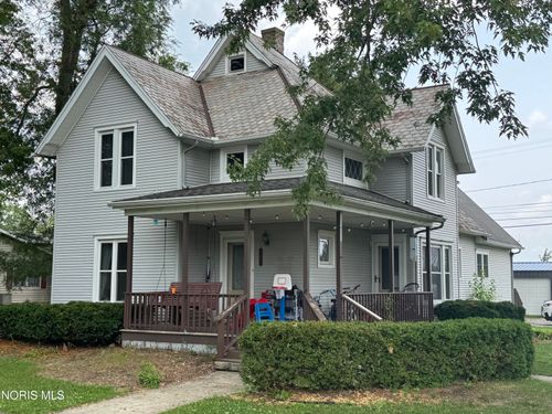 109 E Catherine St, West Unity, OH, 43570-9638 | Card Image