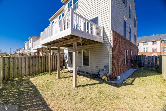 22862 Chestnut Oak Ter, Townhouse with 3 bedrooms, 4 bathrooms and null parking in STERLING VA | Image 46