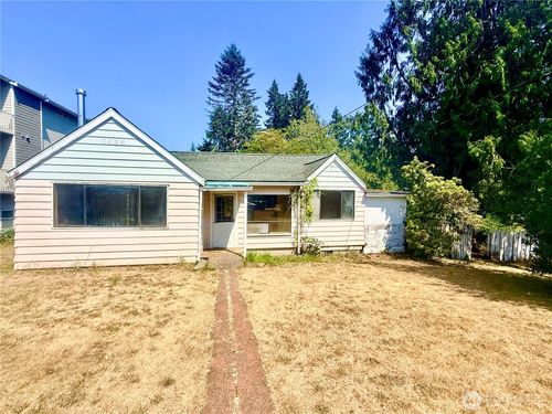1919 Guy Wetzel Rd, Port Orchard, WA, 98366-5147 | Card Image