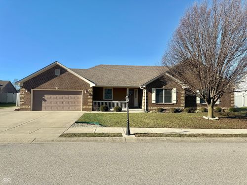 1992 Austin James Ln, Seymour, IN, 47274-3371 | Card Image