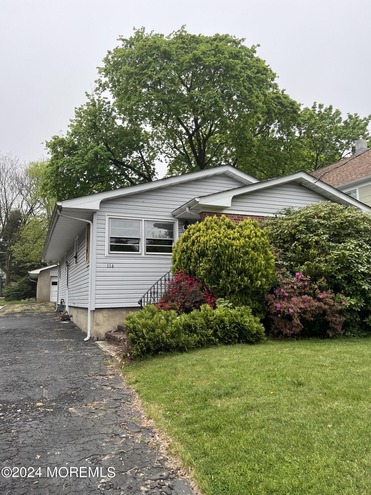 Harrison Ave, Red Bank, NJ 07701