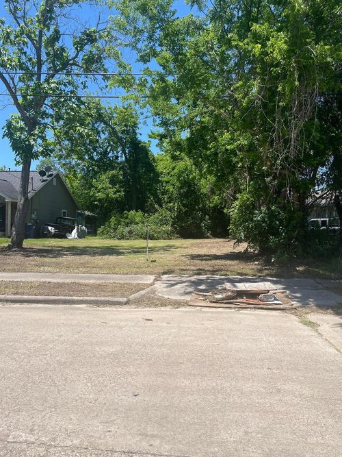 317 S Fulton St, Texas City, TX, 77591-3806 | Card Image