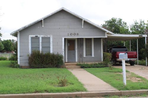 1008 N 10th St, Ballinger, TX, 76821-3638 | Card Image