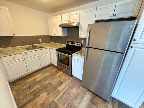 west-207 4th Ave N, Lake Worth Beach, FL, 33460 | Card Image
