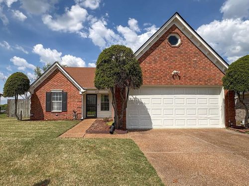 8998 Gracie Ln, Cordova, TN, 38016-5535 | Card Image