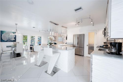 5940 English Oaks Ln, NAPLES, FL, 34119-1330 | Card Image