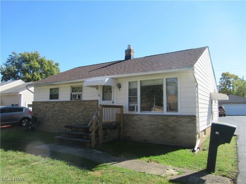 82 Best St, Bedford, OH, 44146-4614 | Card Image