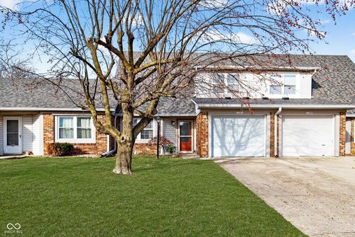 unit-b-1136 Paradise Way N, Greenwood, IN, 46143-2127 | Card Image