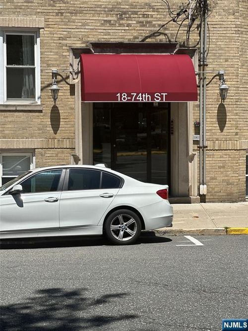18 74th St, North Bergen, NJ, 07047-5942 | Card Image