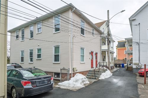 12 Louisburg Pl, Providence, RI, 02909-1135 | Card Image