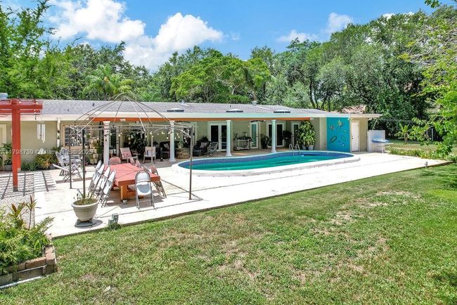 6551 Sw 126 Th St, House other with 5 bedrooms, 3 bathrooms and null parking in Pinecrest FL | Image 39