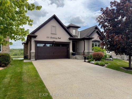 121 Turnberry Trail, Welland, ON, L3B0B7 | Card Image